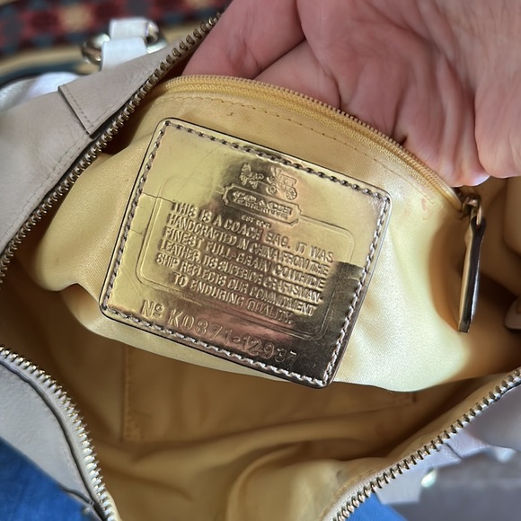 Beautiful white Coach bag - Picture 15 of 15
